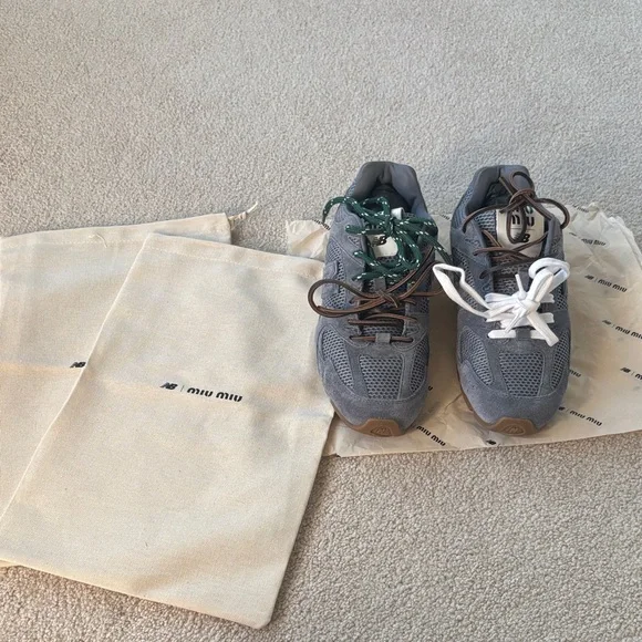 Miu Miu Gray Sneakers with Green and White Laces - Picture 4 of 9